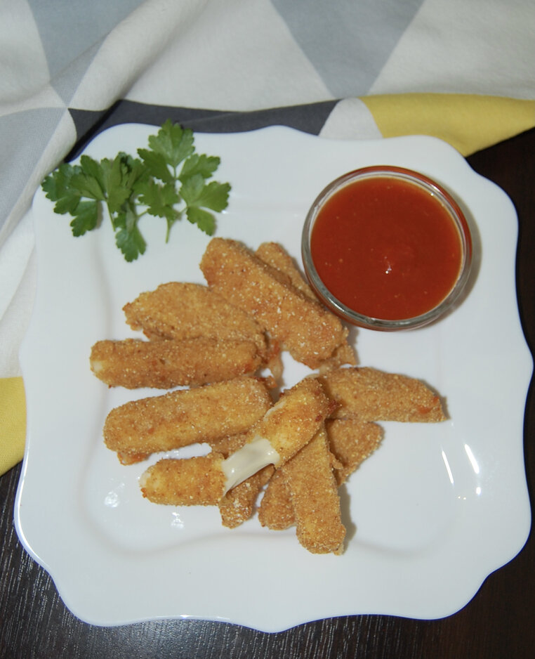 Easy Homemade Cheese Sticks