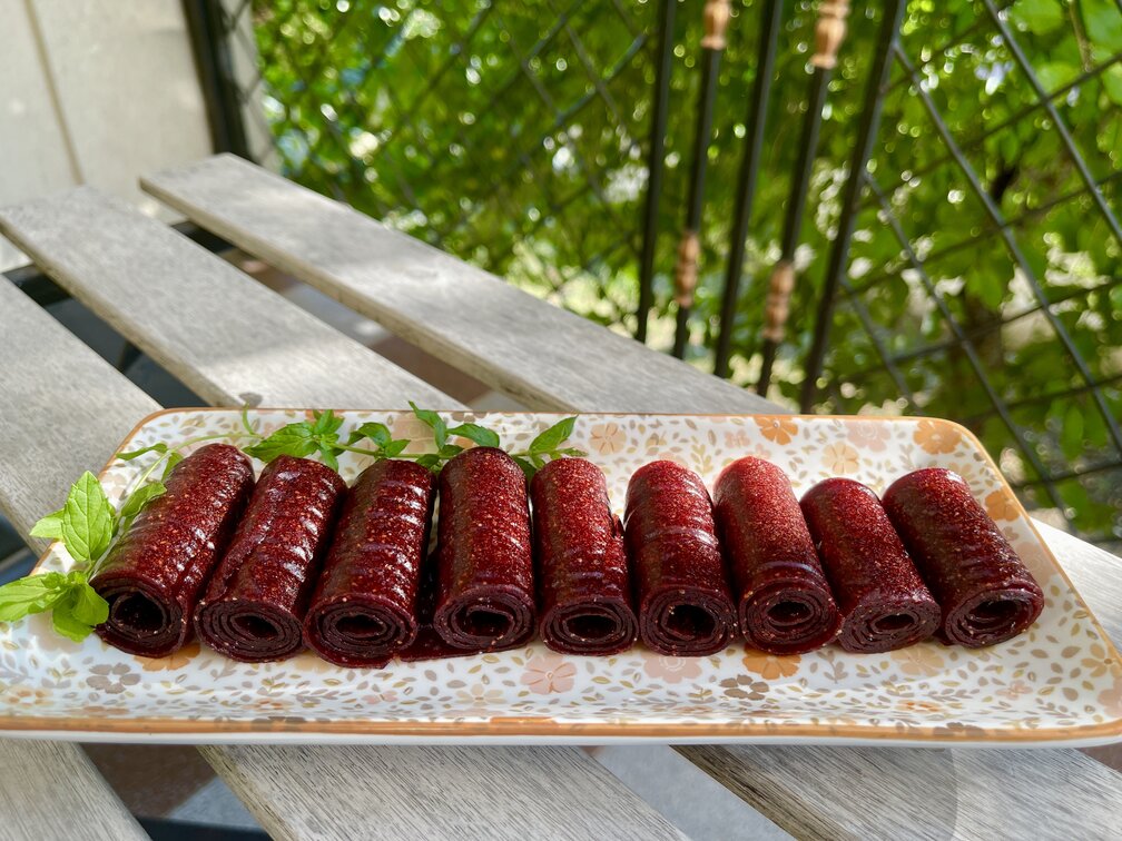 Homemade Strawberry Fruit Roll-Ups