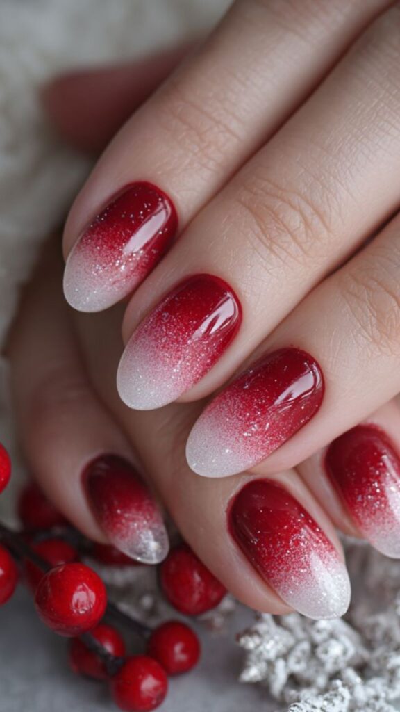 35+ Christmas Nail Ideas