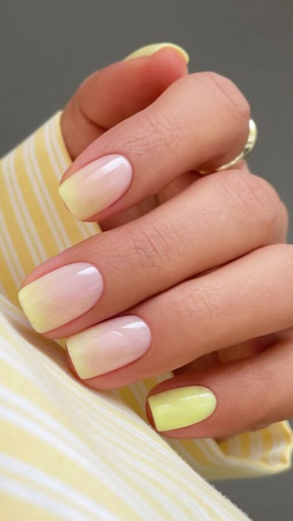 35 Trendy Summer Nail Ideas 
