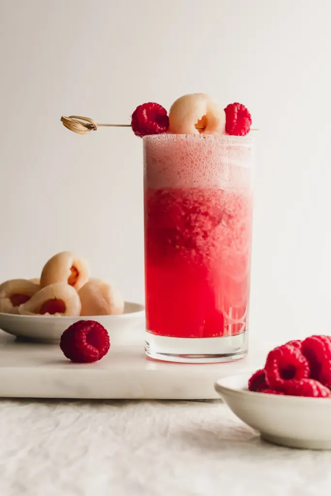 20 Easy Summer Cocktail Recipes