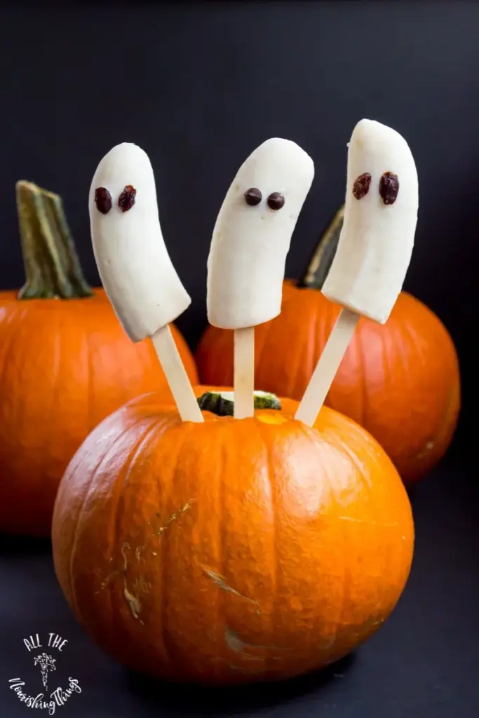25 Spooky Halloween Desserts for Your Party