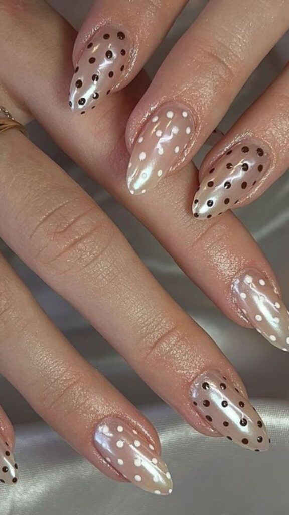 20+ Polka Dot Cat Eye Nails