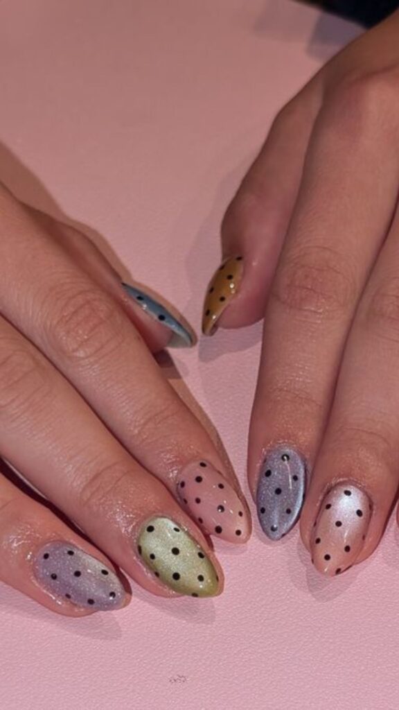 20+ Polka Dot Cat Eye Nails