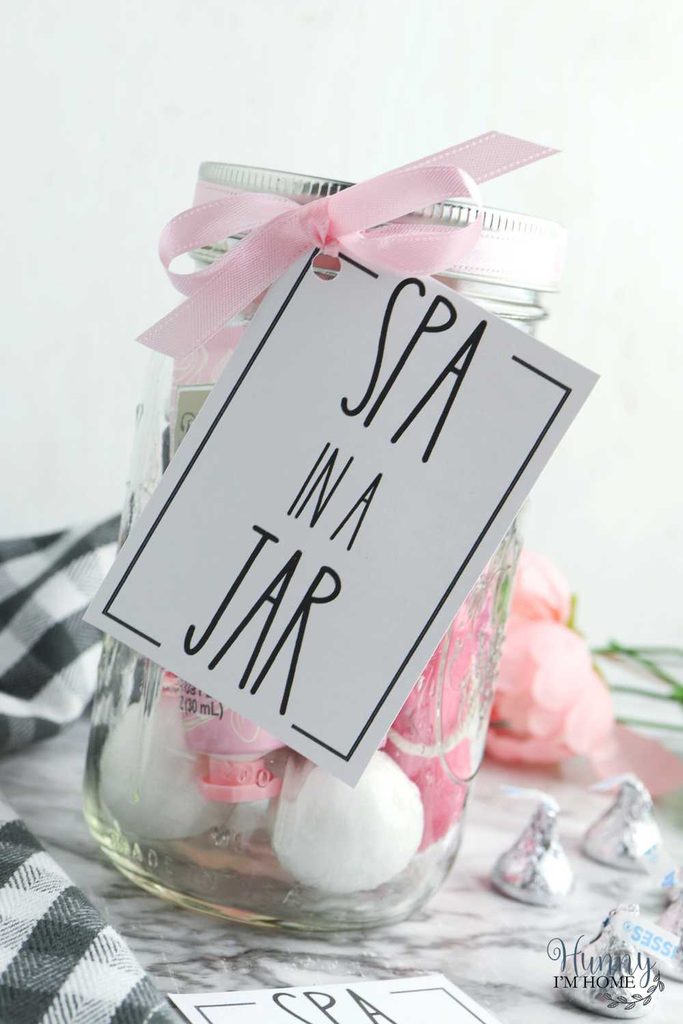 25+ Budget-Friendly Christmas Mason Jar Gifts